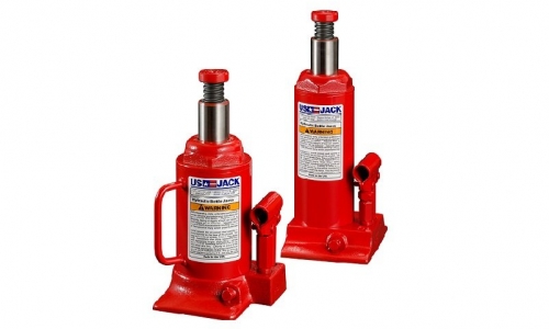 Specially Designed Hydraulic Jacks Allow for Versatility